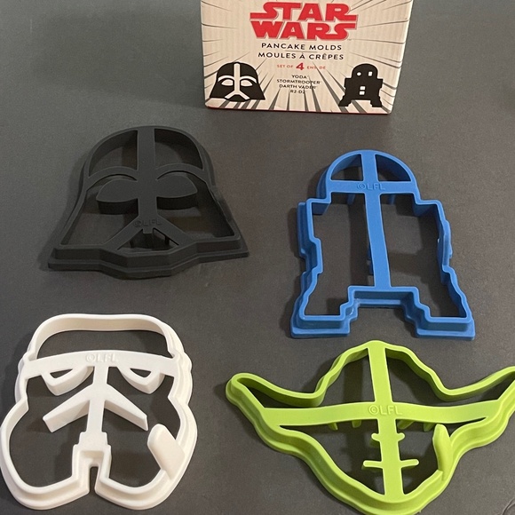 Williams Sonoma Star Wars Pancake Molds Yoda, Stormtrooper, Darth Vader, R2-D2 - Picture 1 of 6